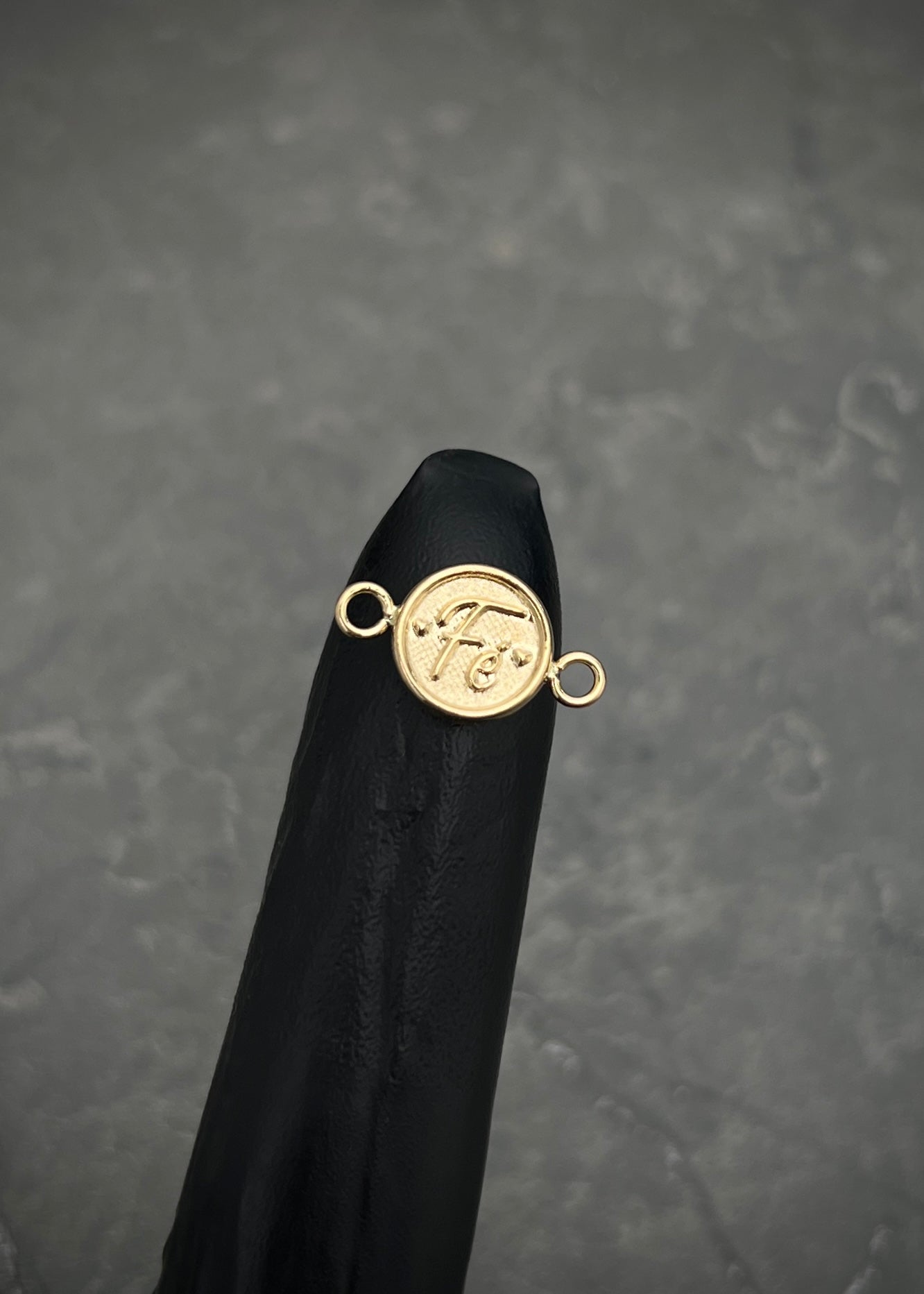 Herraje fe 0.5gr / Largo 1.5cm / Oro Amarillo Nac B