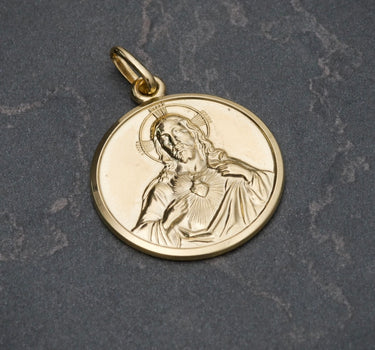Dije Del sagrado Corazon De Jesus 5gr / Largo 2.8cm / Oro Amarillo italy +3 M