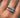 Anillo con 33pts de diamantes blancos y 45pts de diamantes azules 7.15gr / TALLA 6 1/2 / Oro Blanco Nac (Joya) M
