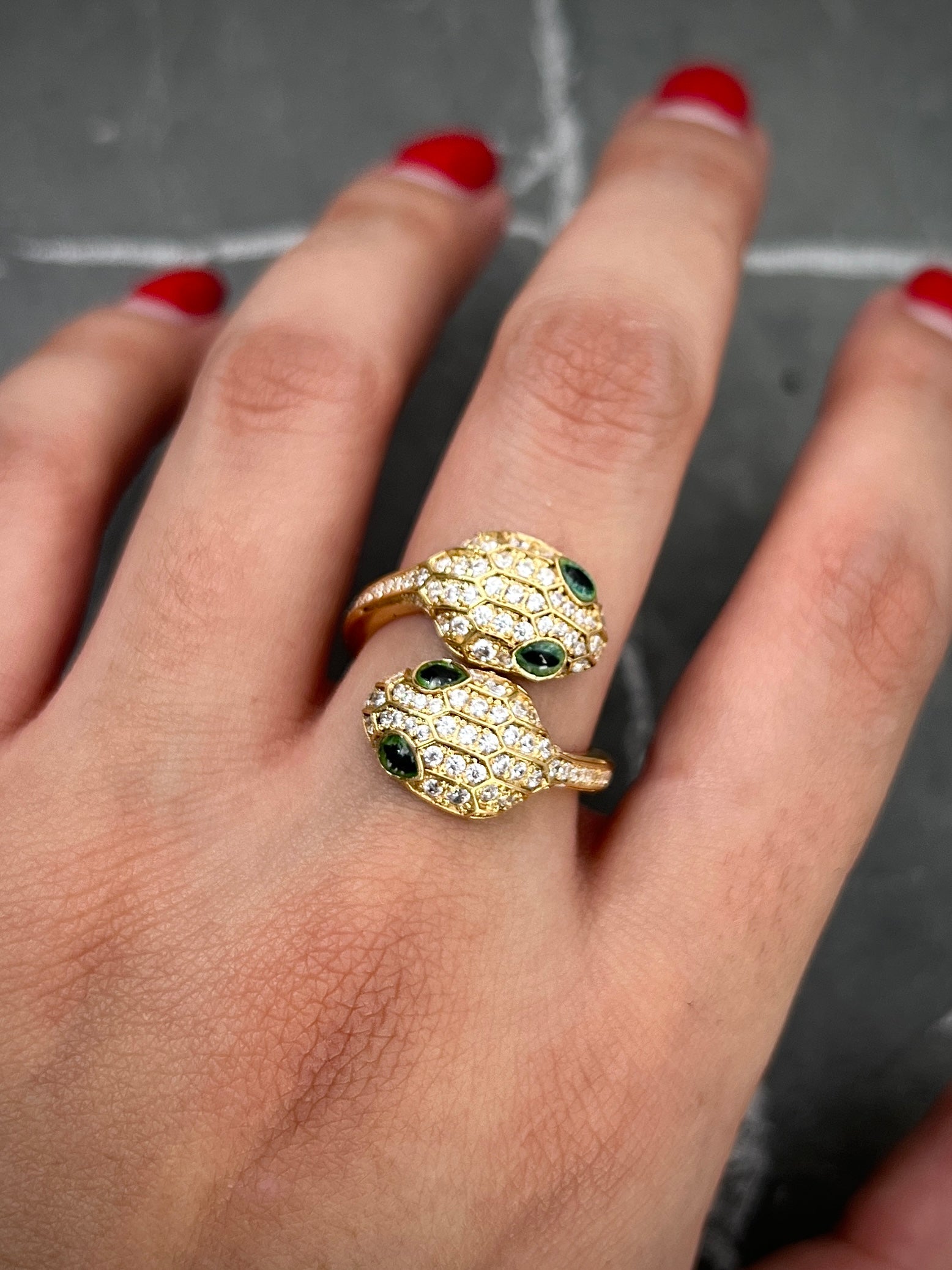 Anillo Serpiente Con Swarovski Blanco 8.9gr / TALLA 7 1/2 / Oro Amarillo Nac M