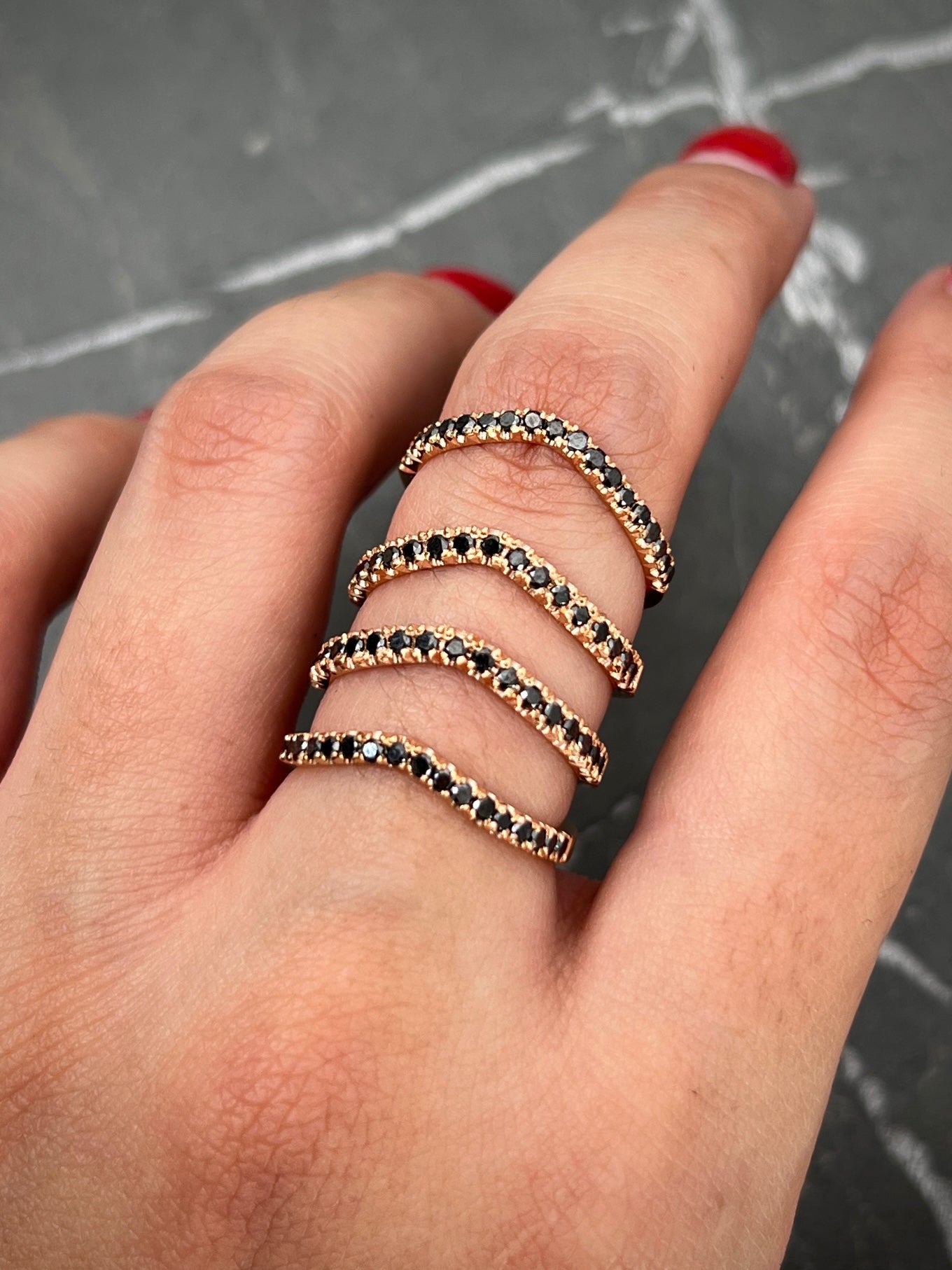 Anillo 28 Pts De Diamante Negro 2.5gr / TALLA 6 1/4 / Oro Rosado (Joya) B