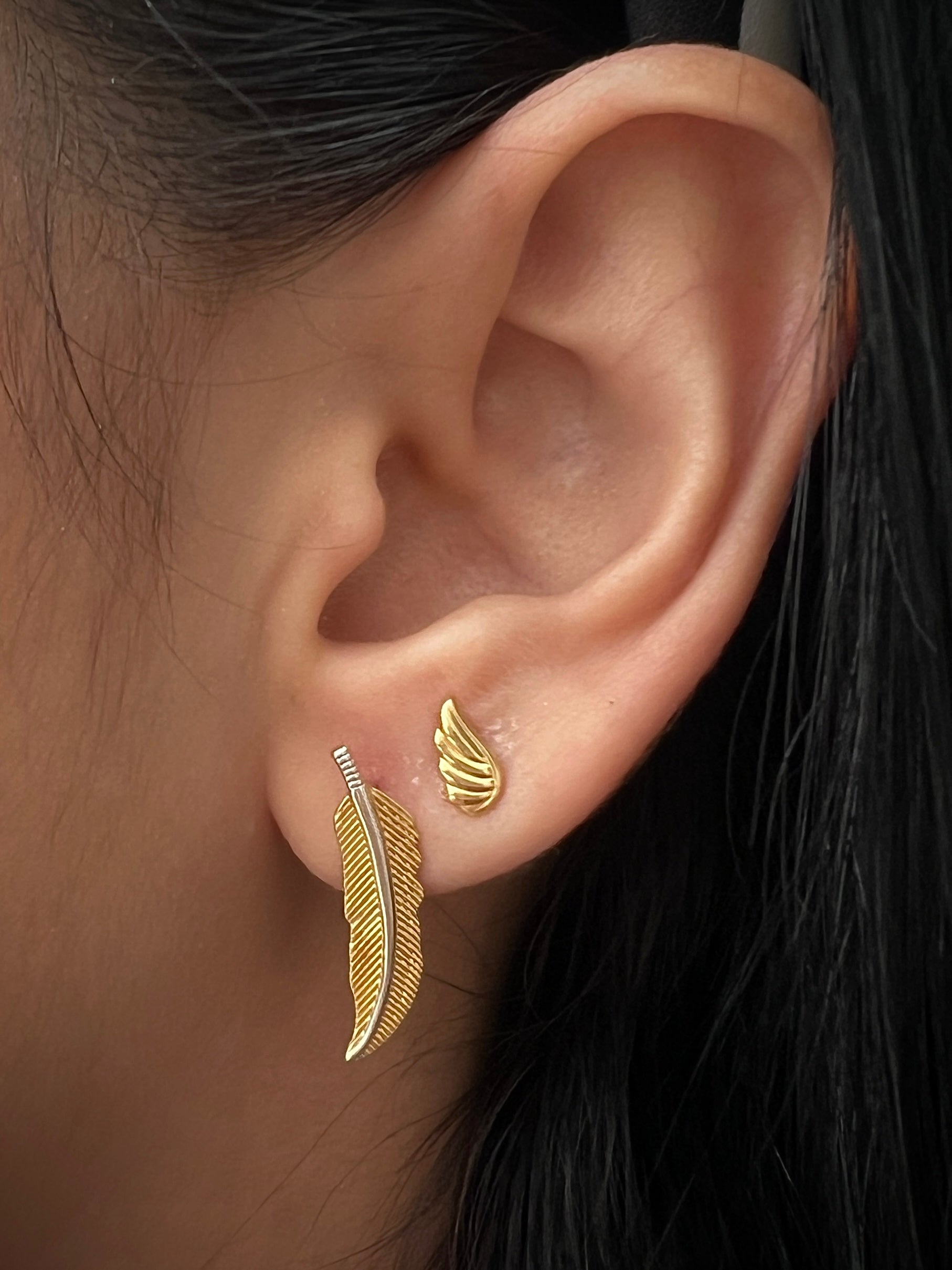 Aretes de pluma 1.85gr / Largo 6cm / Oro Amarillo italy cte B