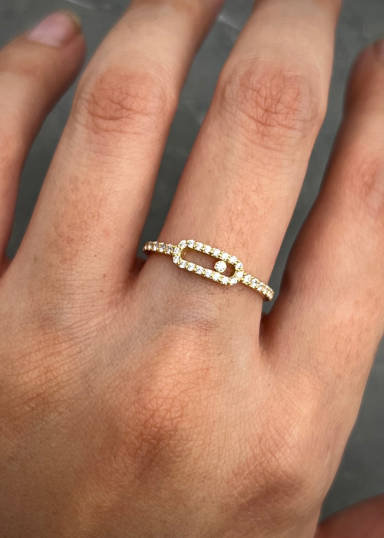 Anillo MK con swarovski blanco 1.25gr / TALLA 7 / Oro Amarillo Nac B