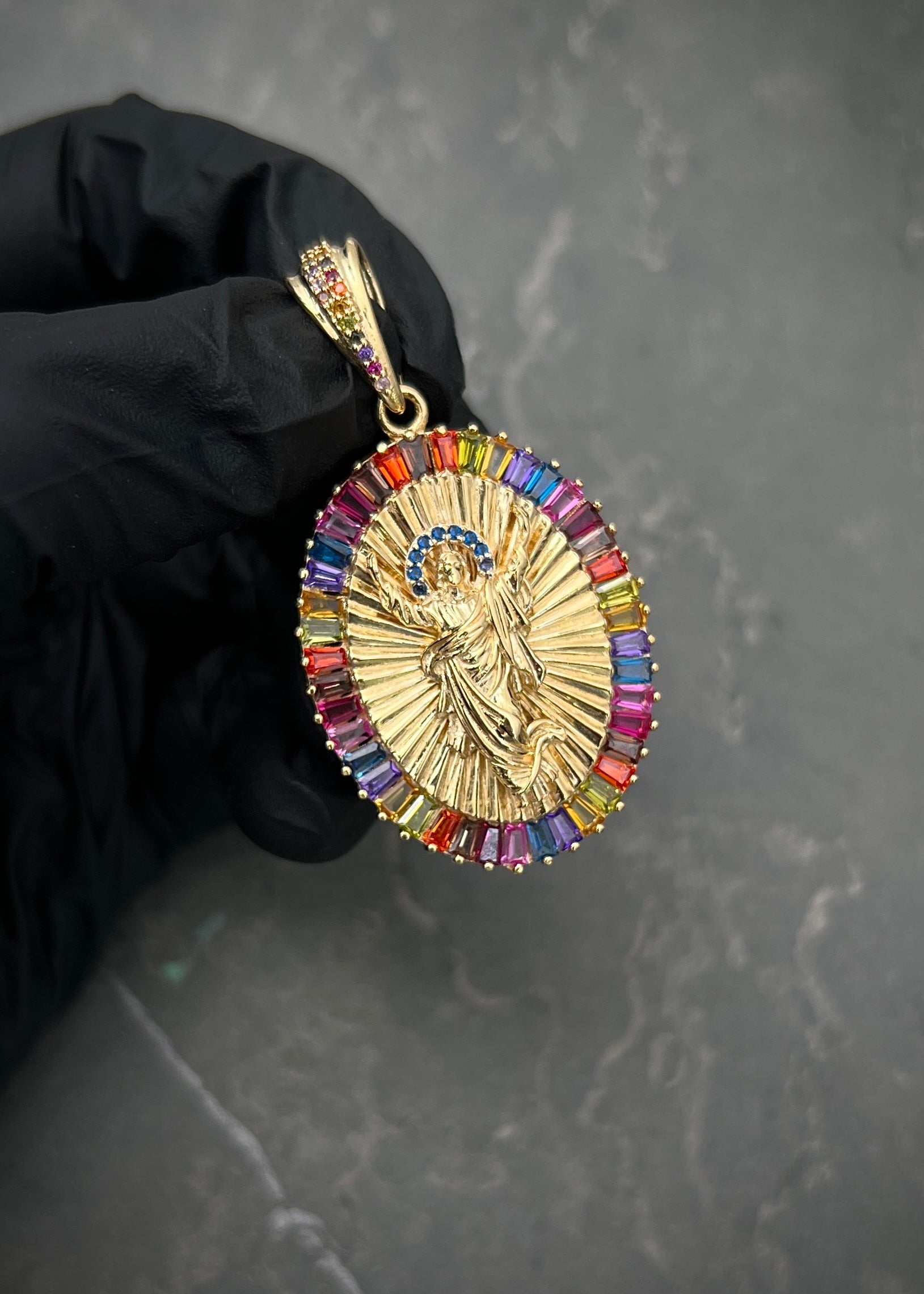 Dije jesu cristo 11.9gr / Largo 4.7cm / Oro Amarillo Nac B