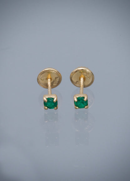 Topos con 23pts de Esmeralda 0.6gr / Largo 0.33cm / Oro Amarillo Nac (Joya) M
