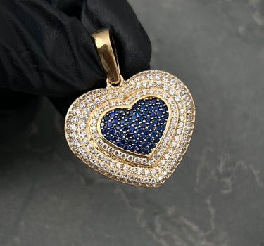 Dije corazon con wsarovski blanco y negro 8.9gr / Largo 3.5cm / Oro Amarillo Nac P