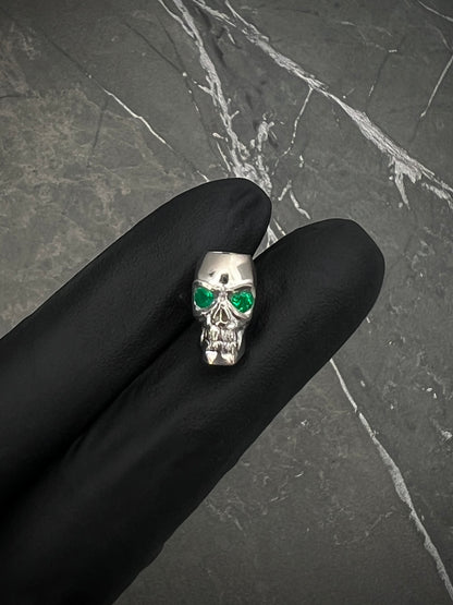 Herraje De Calavera Con Esmeraldas 14Pts 3.75gr / Largo 1.1 cm / Oro Blanco (Joya) B
