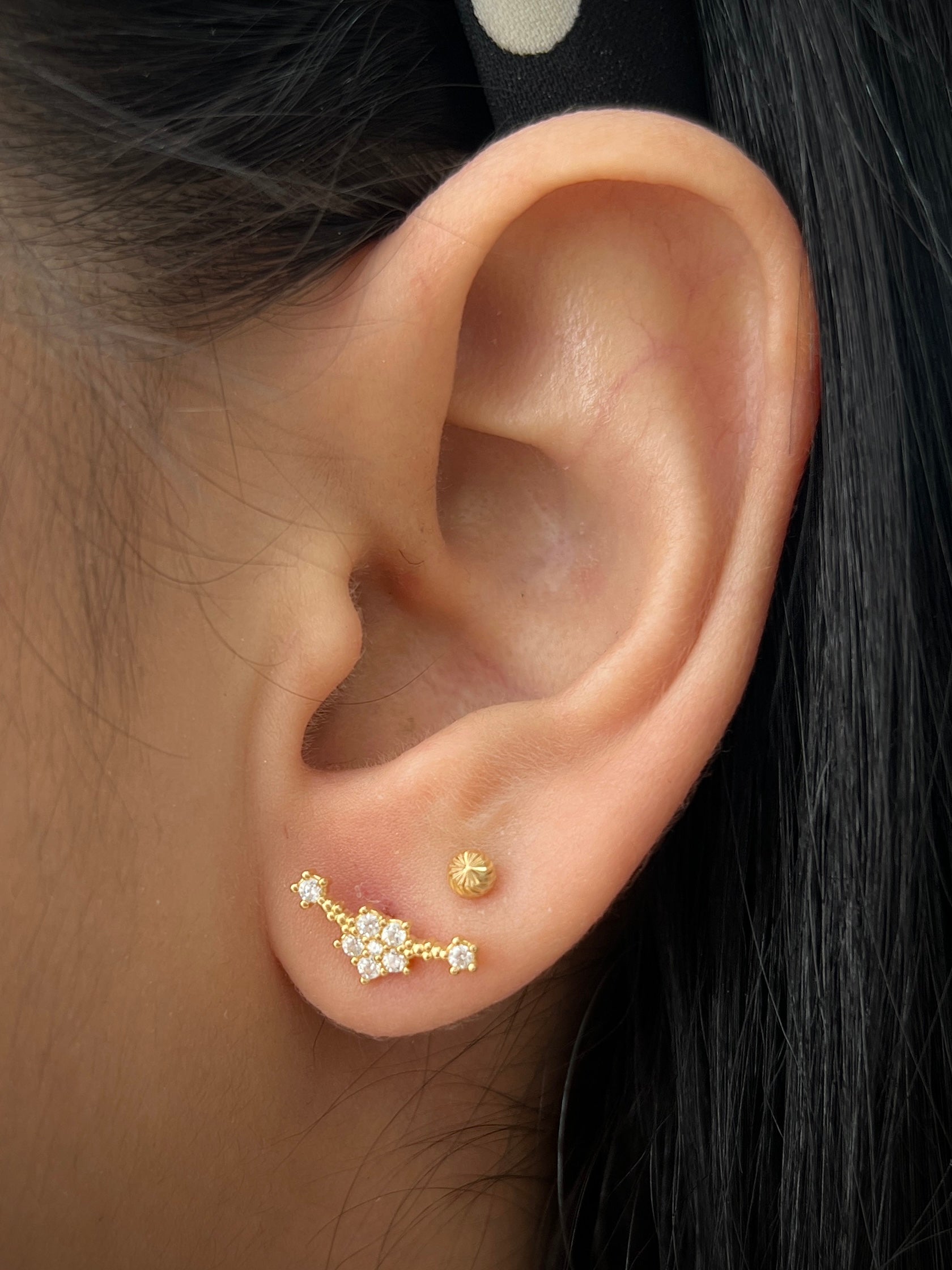 Topos de flor con swarovski blanco 1.2gr / Oro Amarillo Nac B
