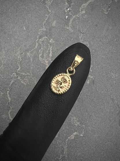 Dije angel de la guarda 0.35gr / Largo 1.5cm / Oro Amarillo Nac B
