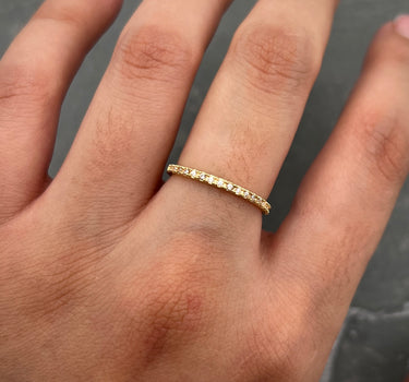Anillo con swarovski blanco 1.3gr / TALLA 5 3/4 / Oro Amarillo Nac M