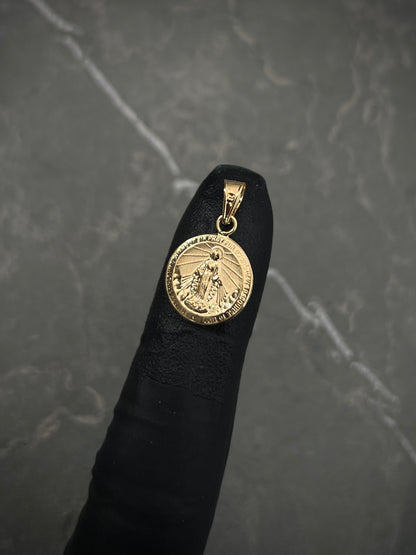 Dije medalla de la virgen milagrosa 0.7gr / Largo 2cm / Oro Amarillo Nac *