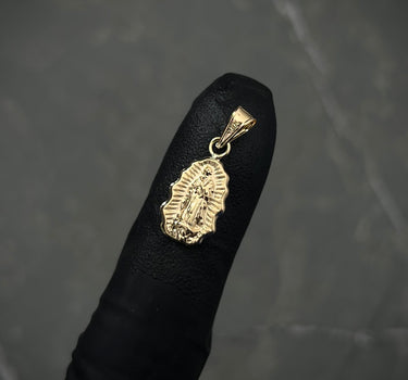 Dije virgen de guadalupe 0.5gr / Largo 1.9cm / Oro Amarillo Nac P