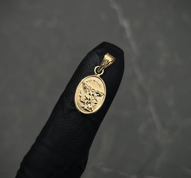Dije arcangel san miguel 0.55gr / Largo 2cm / Oro Amarillo Nac B