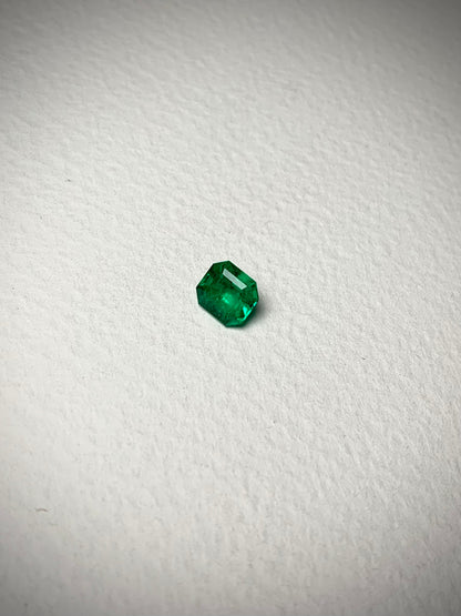 Esmeralda Cuadrada Con 186 Pts Largo 0,8cm / (Joya) B