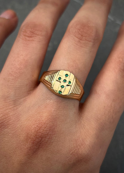 Anillo cruz con swarovski verde 2.1gr / Talla 10 1/2 / Oro Amarillo Nac B