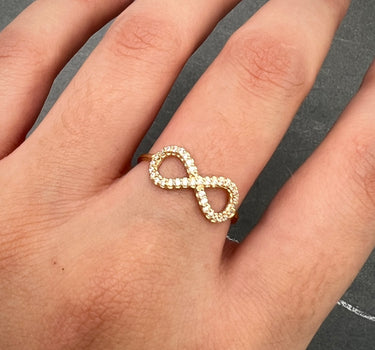 Anillo infinito con swarovski blanco 1.2gr / Oro Amarillo Nac P