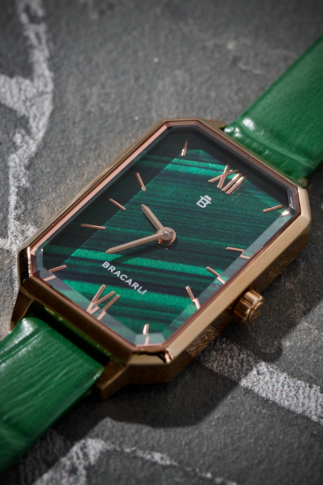 Reloj BRACARLI VERDE Colección Arte, Hecho En Suiza