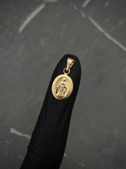 Dije Virgen de la milagrosa 0.5gr / Largo 1.8cm / Oro Amarillo Nac M