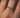 Anillo con swarovski azul 1.1gr / Talla: 7 / Oro Amarillo Nac B