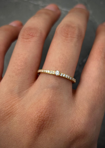 Solitario con swarovski blanco 1.45gr / TALLA 6 3/4 / Oro Amarillo Nac P