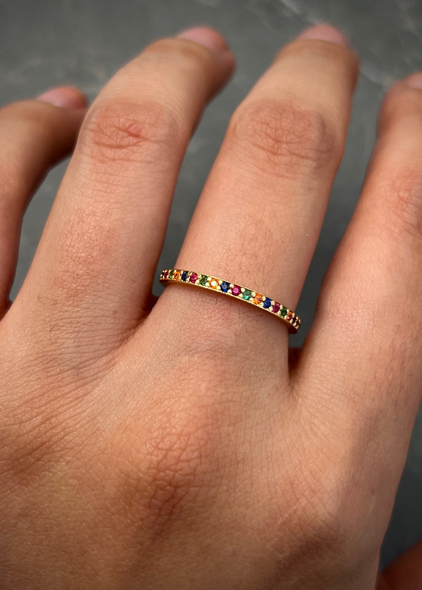 Anillo con Swarovski Multicolor 1.3gr / TALLA 7 1/4 / Oro Amarillo Nac*