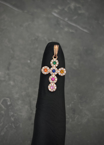 Dije cruz con swarovski multicolor 1.5gr / Largo 2.5cm / Oro Rosado Nac B