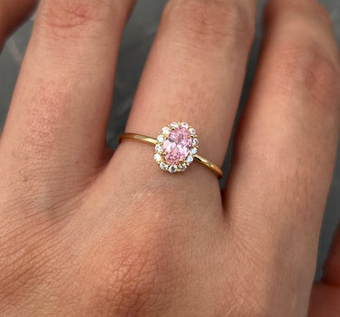 Solitario con swarovski blanco y rosado 1.35gr / TALLA 5 3/4 / Oro Amarillo Nac P