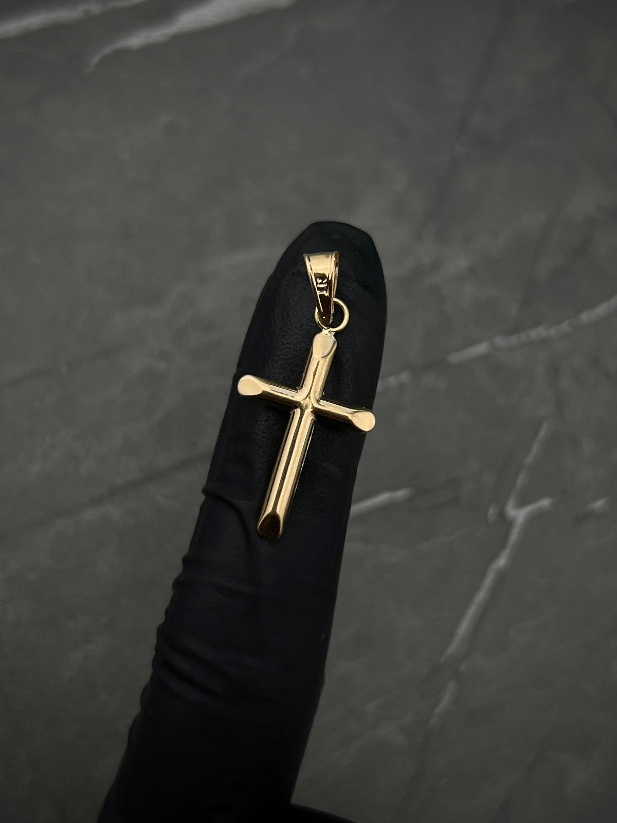 Dije Cruz 0.65gr / 3cm / 14mm — Oro Amarillo