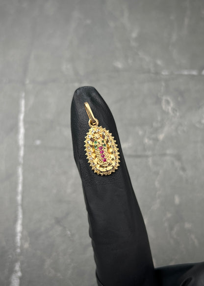 Dije virgen de guadalupe con swarovski verde 1.45gr / Largo 2.2cm / Oro Amarillo Nac B