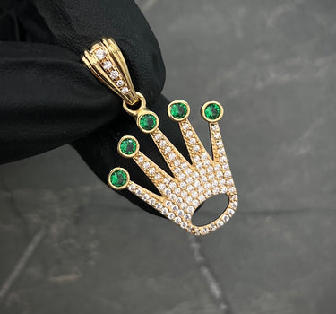 Dije de corona con swarovski blanco y verde 4gr / Largo 3.5cm / Oro Amarillo Nac M