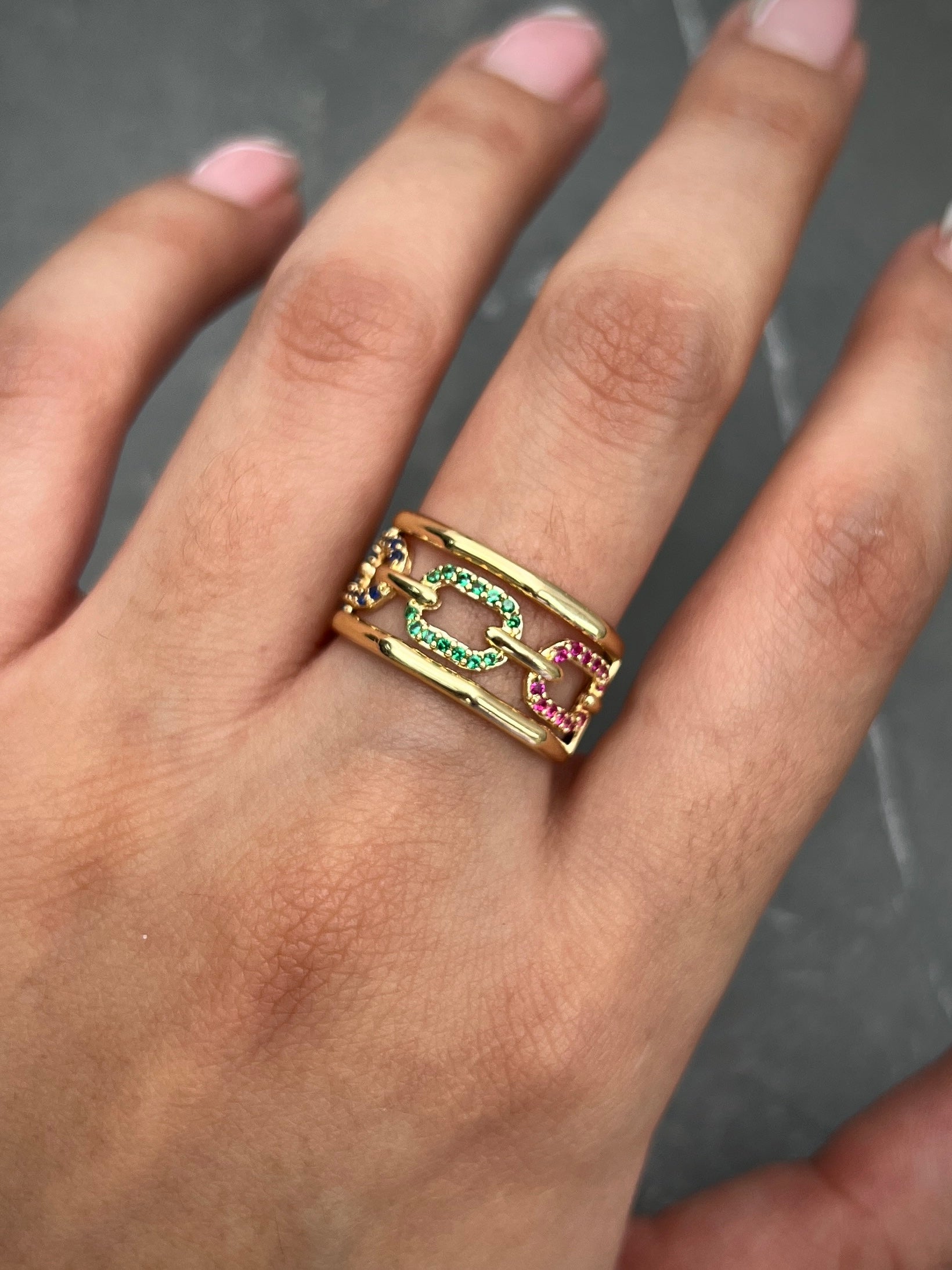 Anillo tipo gc con swarovski multicolor 5.7gr / TALLA 7 1/4 / Oro Amarillo Nac B