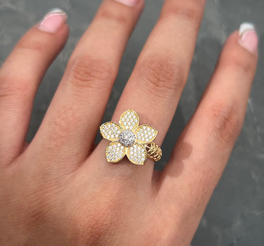 Anillo De FLOR Con Swarovski BLAnco 3.55gr / TALLA 6 1/4 / Oro Amarillo Nac M