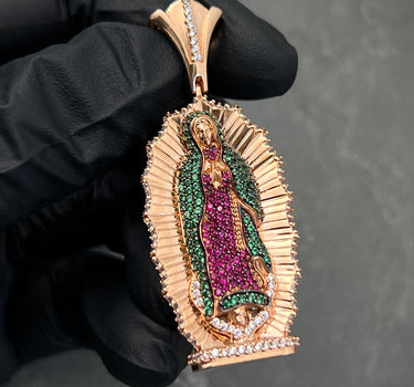 Dije virgen de guadalupe con swarovski verde 14gr / Largo 5cm / Oro Rosado Nac M