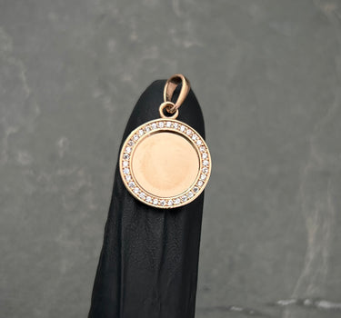 Dije medalla con swarovski blanco 2.35gr / Largo 2.3cm / Oro Rosado Nac M