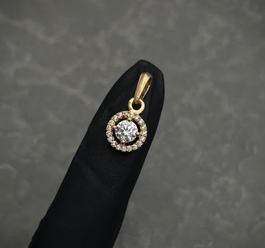 Dije Con SWarovski CENTRAl BLanco 1.65gr / Largo 1.8cm / Oro Amarillo Nac B