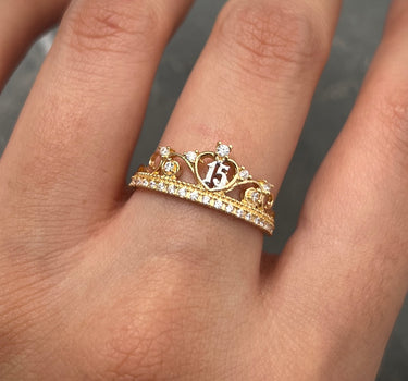 Anillo corona de 15s con swarovski blanco 2.2gr / TALLA 7 1/2 / Oro Amarillo Nac M