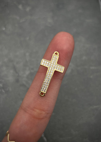 Herraje cruz con swarovski blanco 1.7gr / Largo 2.4cm / Oro Amarillo Nac B