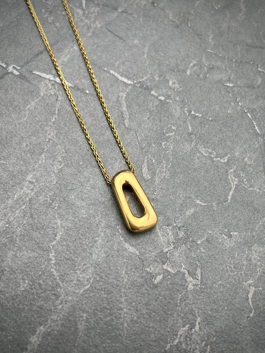 Cadena tejido franco con dije 7.8gr / Largo 45 cm — Oro Amarillo