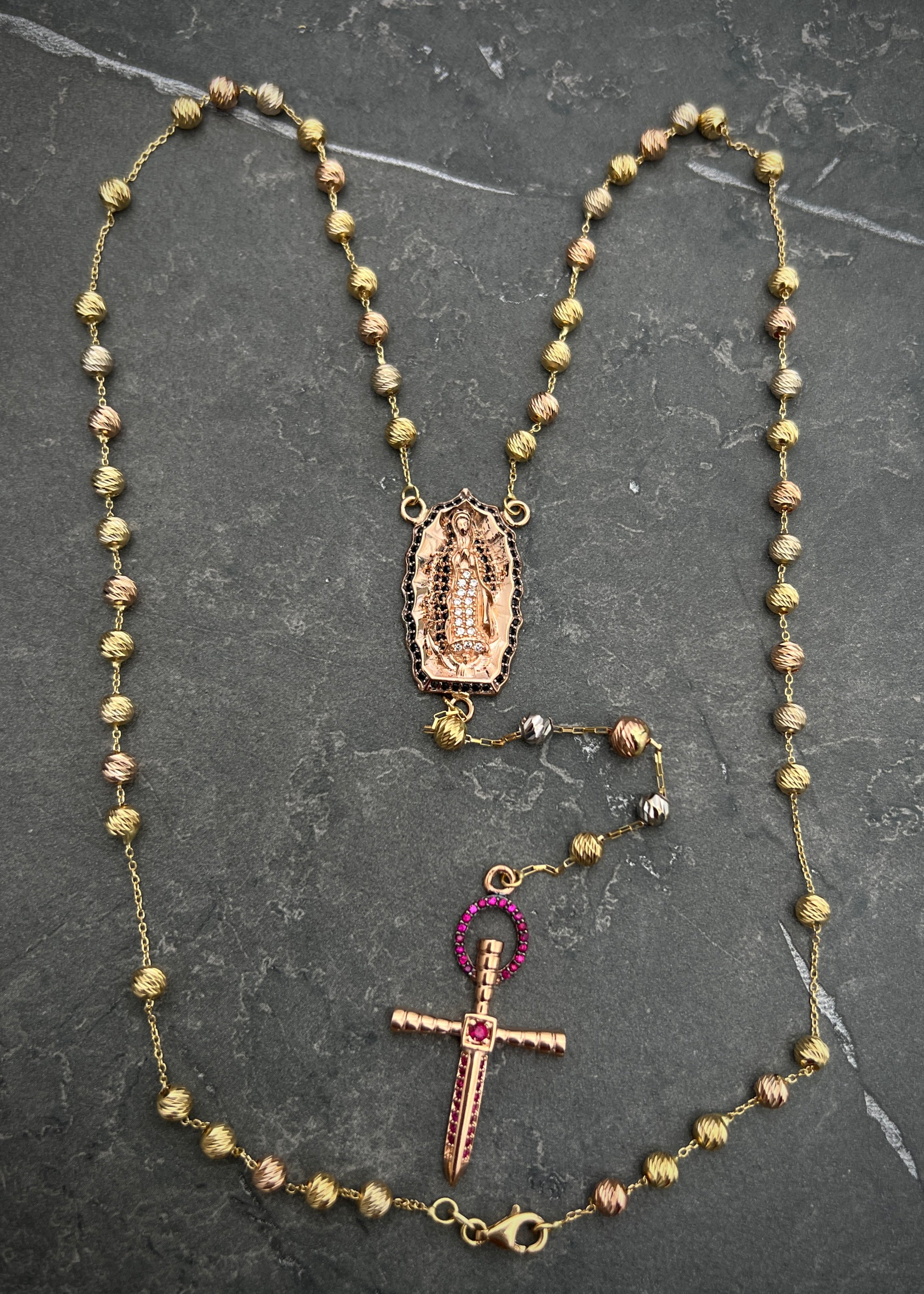 Rosario virgen de guadalupe con swarovski 18.35gr / Largo 50cm / Tres Oros Nac M