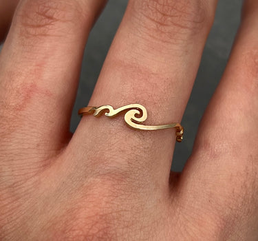 Anillo olas 1gr / TALLA 7 1/2 / Oro Amarillo Nac B