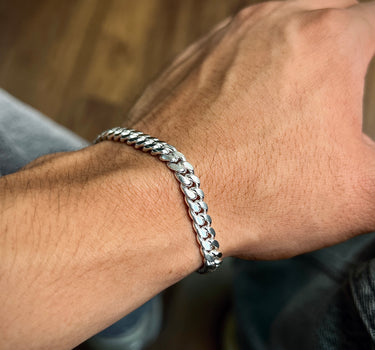 Pulso Cubano 17.6gr / Largo 18cm / Plata M