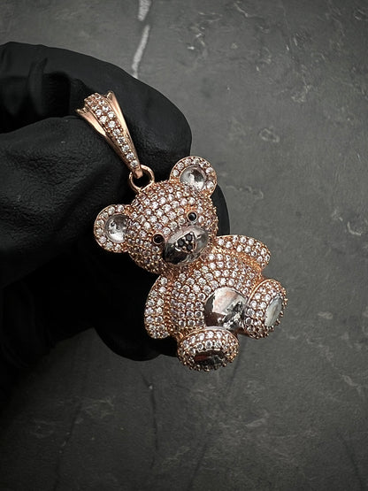 Dije de oso  con swarovski blanco 7.55gr / Largo  4cm / Oro Rosado Nac B