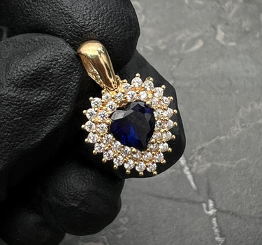Dije Con Swarovski De Corazon Azul 2.15gr / Largo 1.9cm / Oro Amarillo Nac B