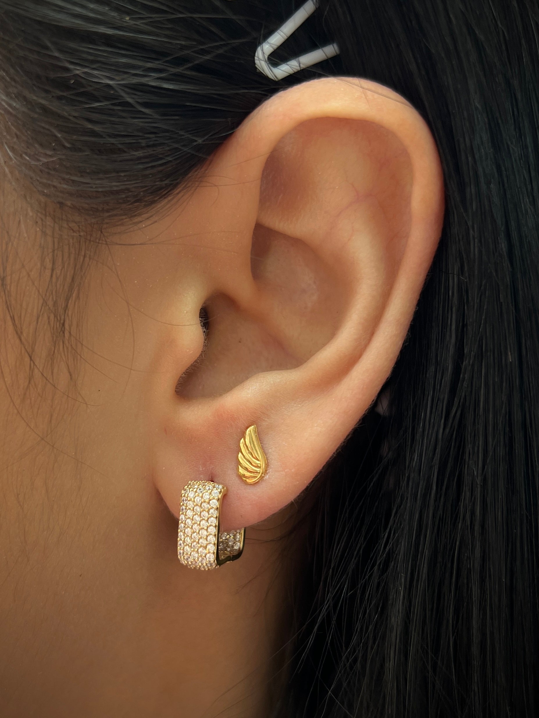 Candongas Cuadradas Con Swarovski Blanco 5.5gr / Largo 1.2cm / Oro Amarillo Nac B