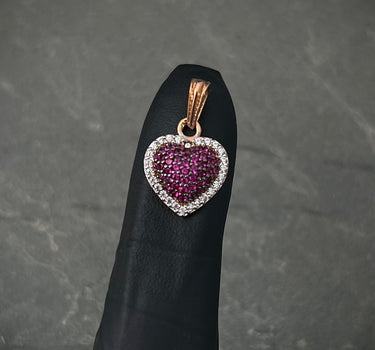 Dije corazon con swarovski fucsia y blanco 1.6gr / Largo 1.9cm / Oro Rosado Nac B
