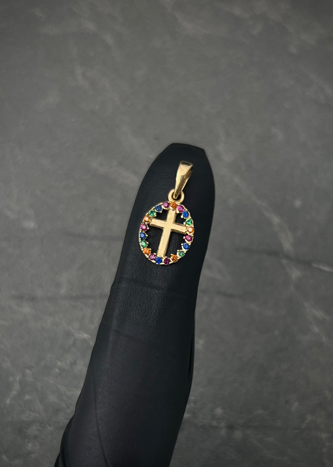 Dije medalla de cruz con swarovski multicolor 0.65gr / Largo 1.8cm — Oro Amarillo