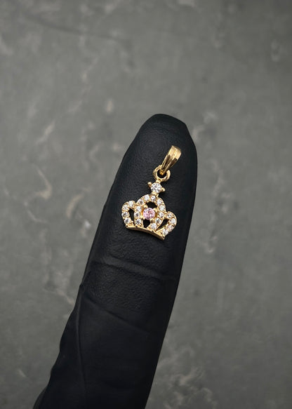 Dije corona con swarovski rosado y blanco 0.8gr / Largo 1.5cm / Oro Amarillo Nac B