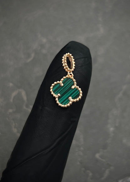 Dije lucky clover piedra verde 0.85gr / Largo 1.6cm / Oro Rosado Nac M