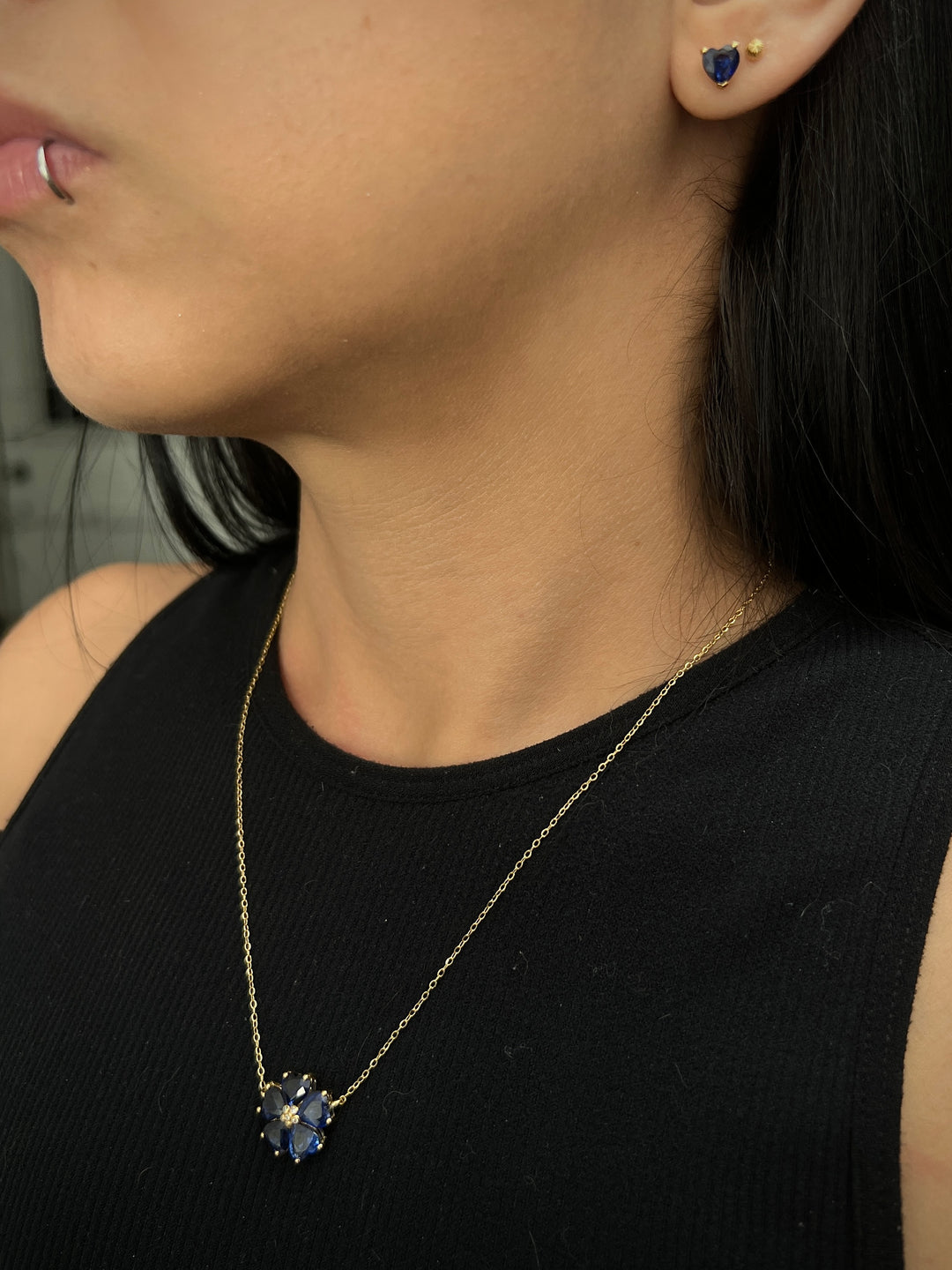 Topos Con 154Pts De Zafiros Corazon 1.8gr / Largo 0.67cm — Oro Amarillo