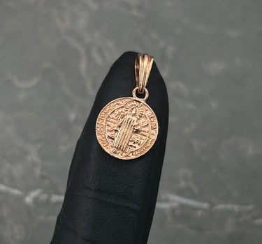 Dije san benito 1.7gr / Largo 1.8cm / Oro Rosado Nac M